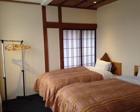 Hakuba West Coast Inn, Villa Hotels in Hakuba