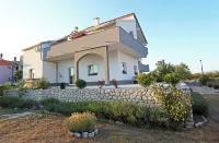 Guesthouse Villa DomeNico Hotel a 
