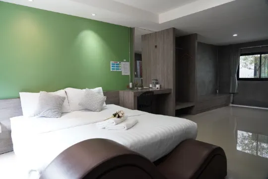 ห้องดีลักซ์ เตียงใหญ่ 1 เตียง