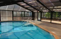 Baymont by Wyndham Gatlinburg on the River - Family