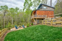 Private Hot Tub and Fire Pit Oasis - Gorgeous Mountain Retreat