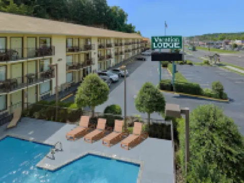 Vacation Lodge Hotels in Pigeon Forge