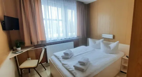 Central-Hotel Tegel Hotels in Hennigsdorf
