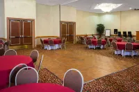 Days Inn & Suites by Wyndham Tallahassee Conf Center I-10 - Frühstück