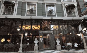 Reform Hotel