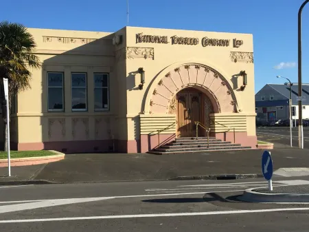 Fairley Motor Lodge Отели в г. Нейпир