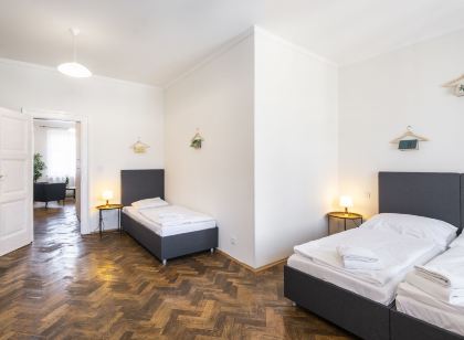 ヒベルンスカ アパートメンツ