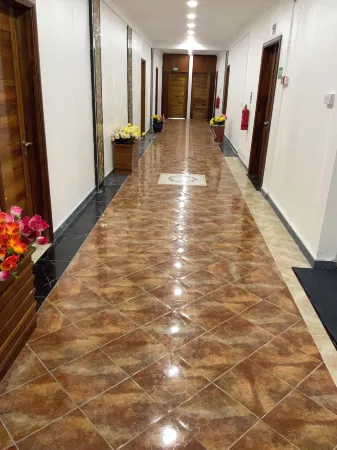 Mahe Holiday Resort Отели рядом с достопримечательностью «Mauritius Duty Free Paradise Co Ltd.»