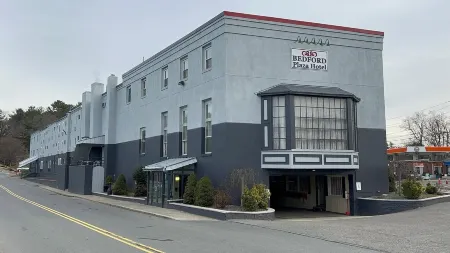 Bedford Plaza Hotel - Boston Отели рядом с достопримечательностью «Конкорд Мидл Скул»