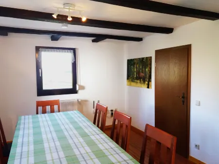 Gräfrath Gästehaus Neunkirchen-Seelscheid Отели в г. Нойнкирхен-Зельшайд