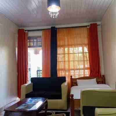 Kuniville Guest House Rooms