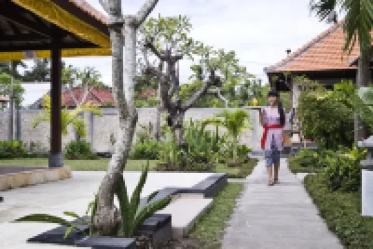 Pondok Jenggala Hotels near Jungut Batu