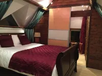 The Old Star Hotels in Winterbourne