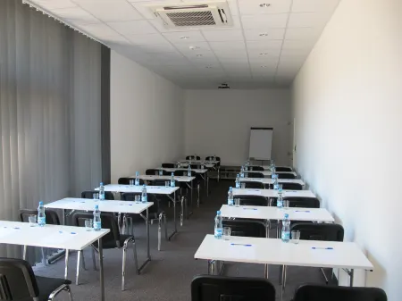 Hotel Kapitol Отели рядом с достопримечательностью «Feel Real Chomutov»