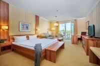 Strandhotel Garni Kormoran Hotels in Koserow