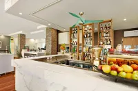 Peppers Beach Club & Spa Palm Cove - bar