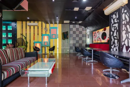 Sans Hotel International Surabaya