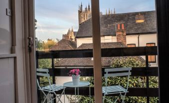 The Penthouse Canterbury - Cathedral View