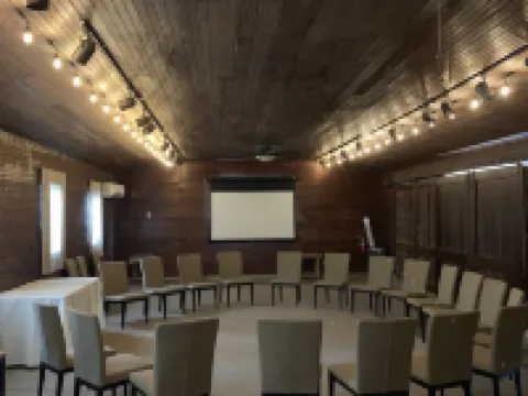 El Rancho Robles Hotels in Oracle