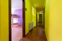Albergue Los Avellanos - Hostel - Hostels