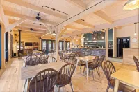 Huttopia Lake George - Adirondacks Hotels in Lake Luzerne