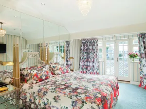 Summer Lodge Country House Hotel