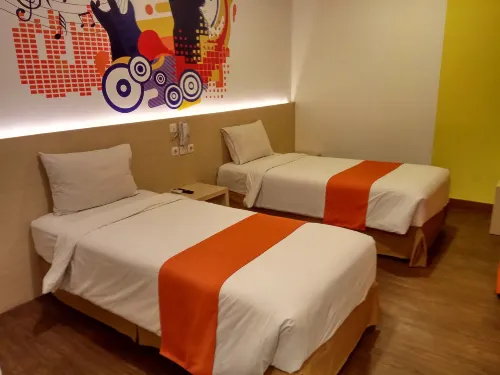 Green Red Hotel Syariah Jombang Hotels in Peterongan