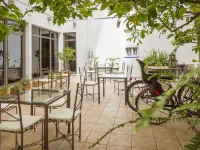 Hotel Alcántara Hotels in der Nähe von La Adriatica Gebäude