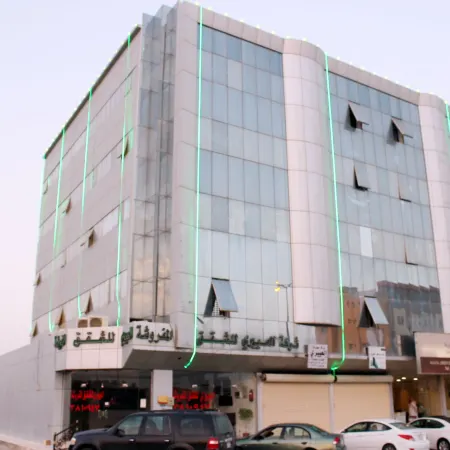 Al Eairy Furnished Apartments Qassim 4