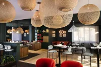 Hotel le Colombier - parking