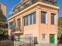 Green Home Seaside Parking  Wifi AC Genova Hotels in Nervi