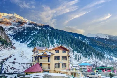 Hotel Czara Resort Sonmarg Hotels near REZAN