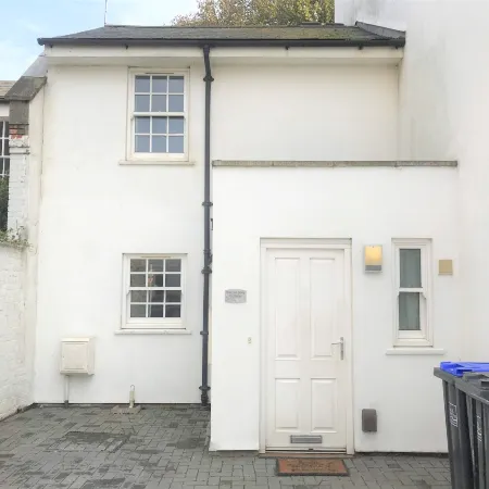 Seaside Cottage with Parking