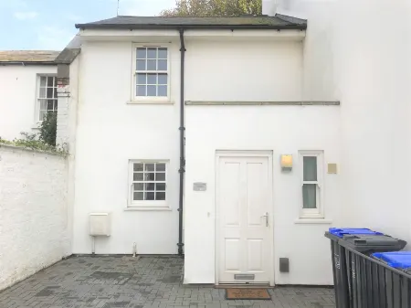 Seaside Cottage with Parking