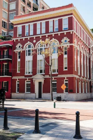 The Lafayette New Orleans by Kasa