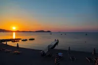 Hotel Fabricia - Beach