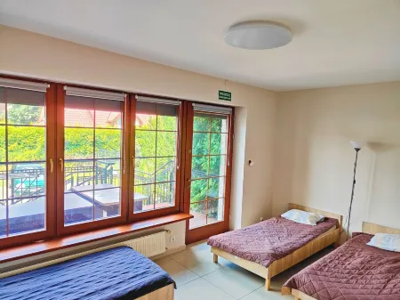 Villa Krasnowolska Airport Отели в г. Пясечно