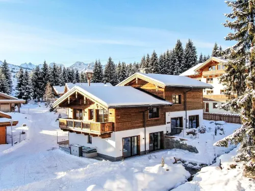 Chalet in Königsleiten Near Ski Lift Zillertal