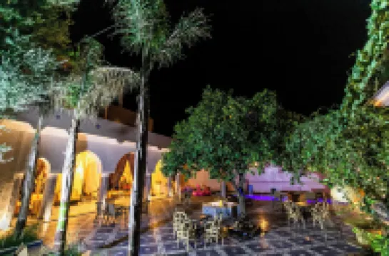 ปาเลส์ ชาซาม แอนด์ สปา