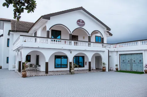 Ben and Moons Lodge and Event Center Hotels in Agbogba