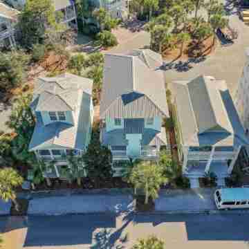 30A Emerald Waters by Avantstay Pool + Bikes + Bonfires Hotel Exterior