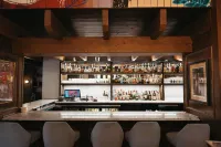 The Lord Nelson Hotel & Suites - bar