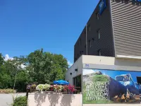 Ibis Budget Grenoble Sud Seyssins Hotels near Summum