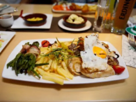 Hotel Herbers & RestaurantLeon Hotels in Sudbrookmerland