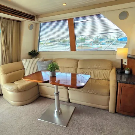 Dockside Boat & Bed Long Beach