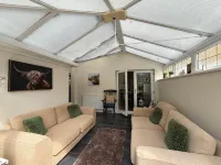 3 Bed House - Sleeps 6 - Parking - Garden - WIfi