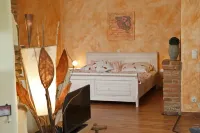 Living in a manor house right on the edge of the forest with wellness areaDog-friendly! Hotels in Furth im Wald