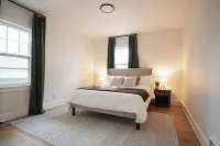 The Designers Apartment - 5 Minutes to Downtown Hotels in Binghamton