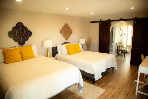 Granada Luxurious: Cozy Private Retreat w/ Pool Hotels in Casas Adobes