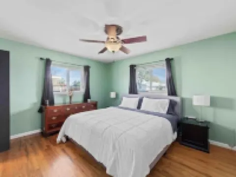 Yuba City 3 bedrooms 4 beds 2 ba Spacious Game Room Games Playground Trampoline Hotels in Sutter County